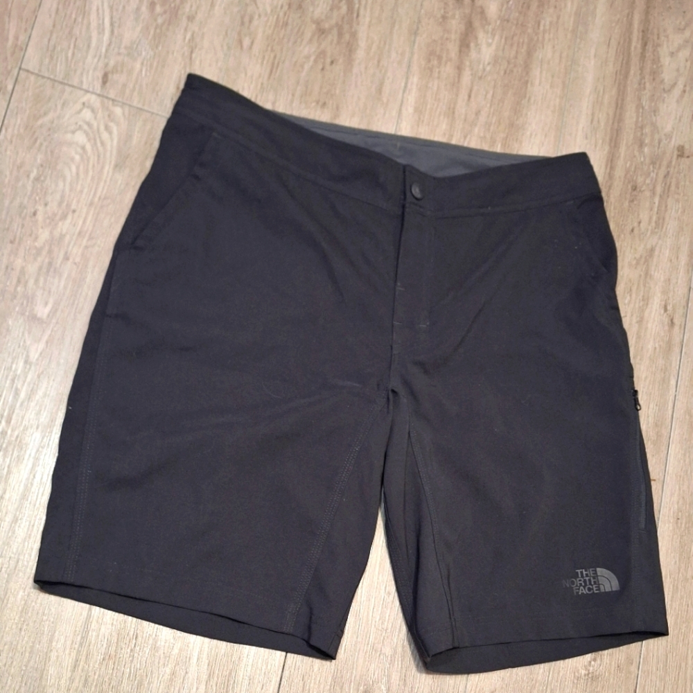 The North Face Cargo Style Shorts Mens Size 34
